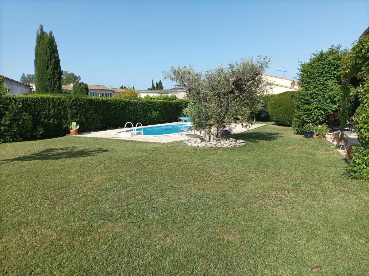 Chambre D'Hote Au Coeur Des Alpilles Mouries Esterno foto