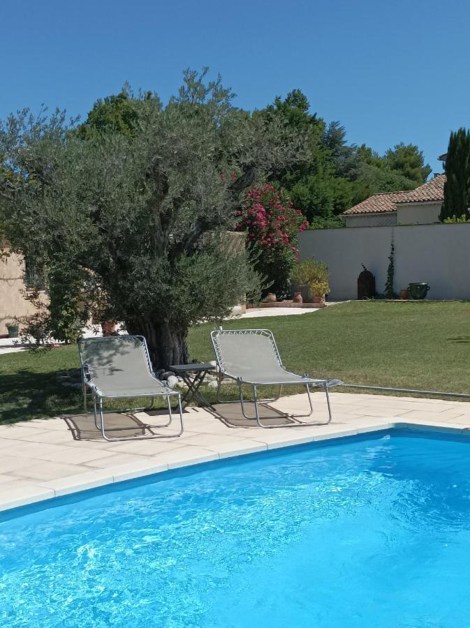 Chambre D'Hote Au Coeur Des Alpilles Mouries Esterno foto